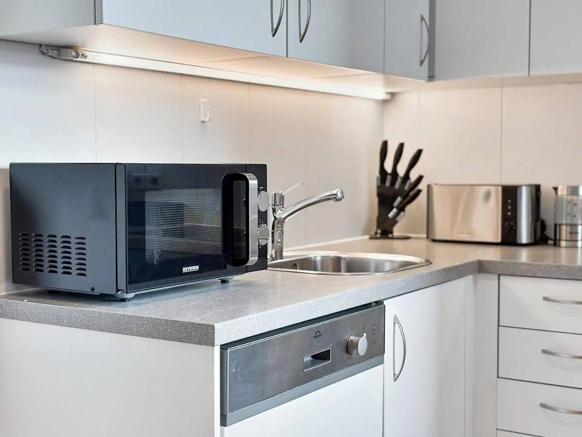 Bright - 3Br - Fast Wifi - At Bus And Tram Station Apartment Vienna 0*,  Austria