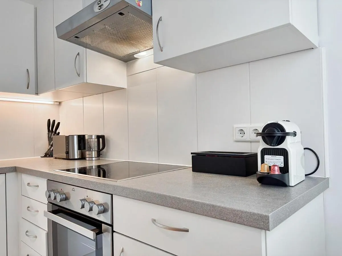 Bright - 3Br - Fast Wifi - At Bus And Tram Station Apartment Vienna